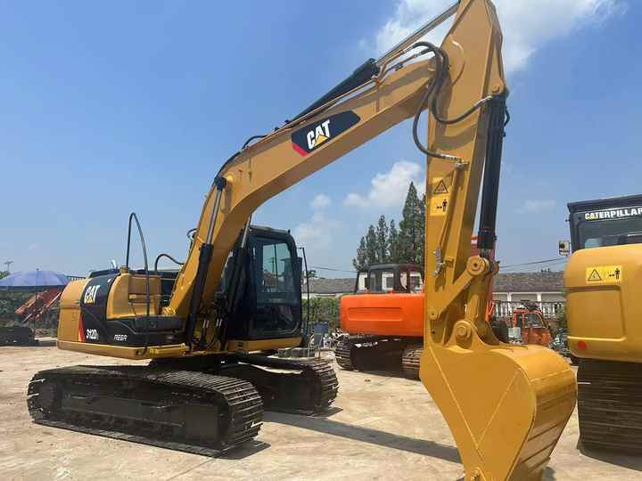 Second-hand Cat 312D2 used cat 312d crawler excavator is for sale with good quality and low price - Excavadora de cadenas: foto 4 Second-hand Cat 312D2 used cat 312d crawler excavator is for sale with good quality and low price - Excavadora de cadenas: foto 4