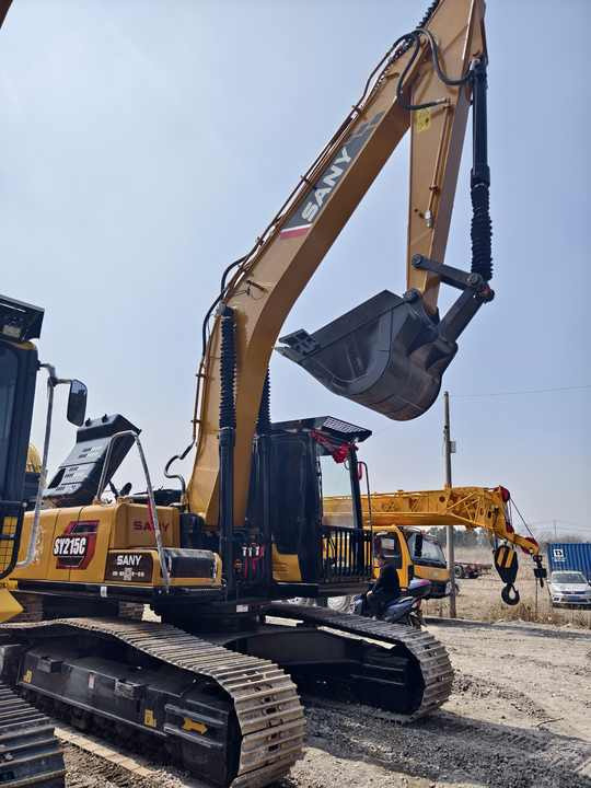USED SANY 215C Excavator 20tons Excavator with Good Condition for Sale - Excavadora de cadenas: foto 2 USED SANY 215C Excavator 20tons Excavator with Good Condition for Sale - Excavadora de cadenas: foto 2
