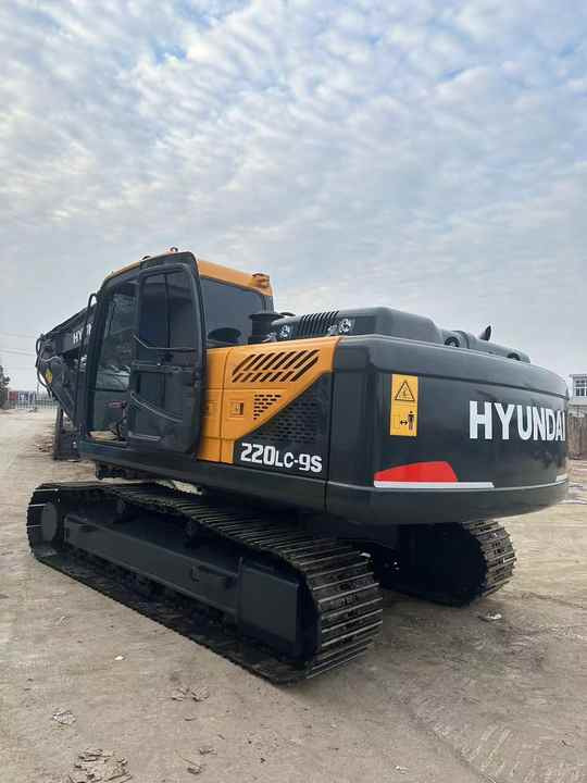 Used 100% Original Korea Brand hyundai 220-9 Excavator for Sale - Excavadora de cadenas: foto 3 Used 100% Original Korea Brand hyundai 220-9 Excavator for Sale - Excavadora de cadenas: foto 3