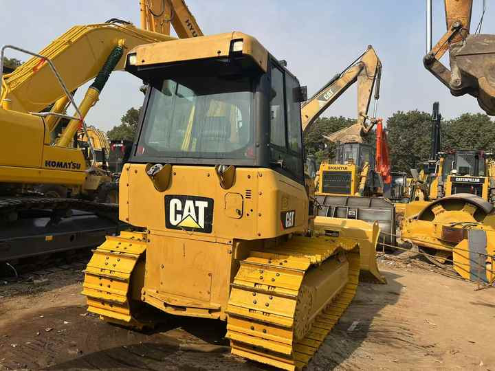 Leasing para  Used Cat Mini Bulldozer D5k  Cat Dozers Used Cat Mini Bulldozer D5k  Cat Dozers: foto 6