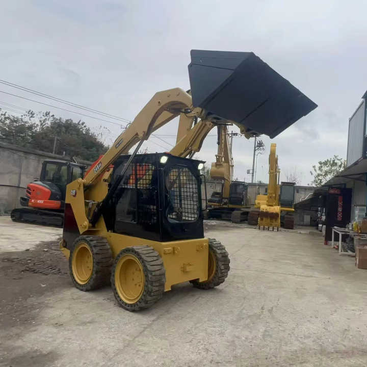 Used Cat246D2 New Model Skid Steer Second Hand Machine Popular Brand Japan Hydraulic Machinery - Minicargadora: foto 1 Used Cat246D2 New Model Skid Steer Second Hand Machine Popular Brand Japan Hydraulic Machinery - Minicargadora: foto 1
