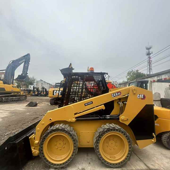 Used Cat246D2 New Model Skid Steer Second Hand Machine Popular Brand Japan Hydraulic Machinery - Minicargadora: foto 2 Used Cat246D2 New Model Skid Steer Second Hand Machine Popular Brand Japan Hydraulic Machinery - Minicargadora: foto 2