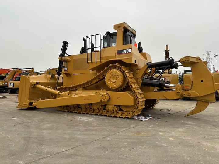Used Caterpillar D10R Large Crawler Bulldozer Superior Performance Running Working Condition CAT D10R Bulldozer Hot Sale - Bulldozer: foto 4 Used Caterpillar D10R Large Crawler Bulldozer Superior Performance Running Working Condition CAT D10R Bulldozer Hot Sale - Bulldozer: foto 4