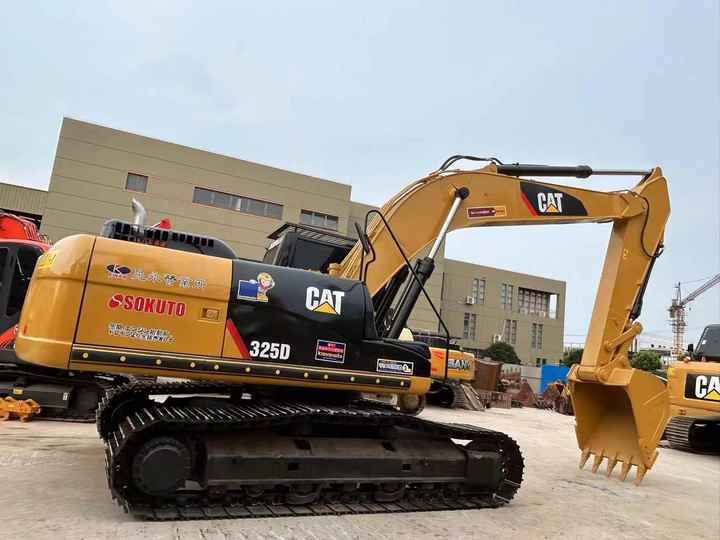 Used Digger CAT 325D Construction Machinery Construction Digger Used CAT 325D Cheap Excavator - Excavadora de cadenas: foto 4 Used Digger CAT 325D Construction Machinery Construction Digger Used CAT 325D Cheap Excavator - Excavadora de cadenas: foto 4