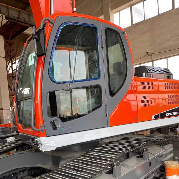 Used Digger DOOSAN DX260 Construction Machinery Construction Digger Used DOOSAN DX260 Cheap Excavator - Excavadora de cadenas: foto 1 Used Digger DOOSAN DX260 Construction Machinery Construction Digger Used DOOSAN DX260 Cheap Excavator - Excavadora de cadenas: foto 1