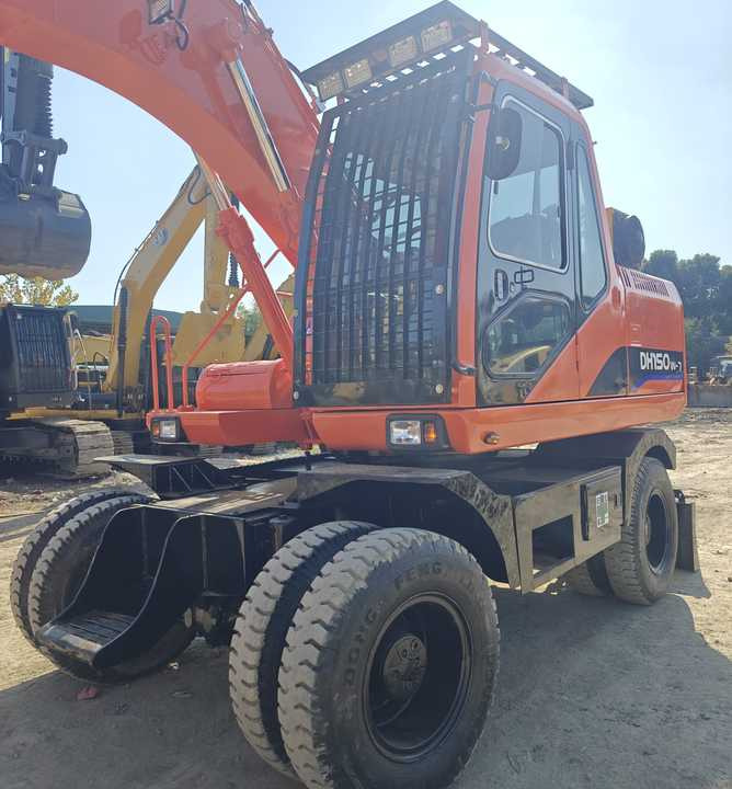Excavadora de ruedas Used Doosan DH150W-7 Model Wheel Excavator Second Hand Machine Popular Brand Korean Doosan Hydraulic Machinery: foto 6