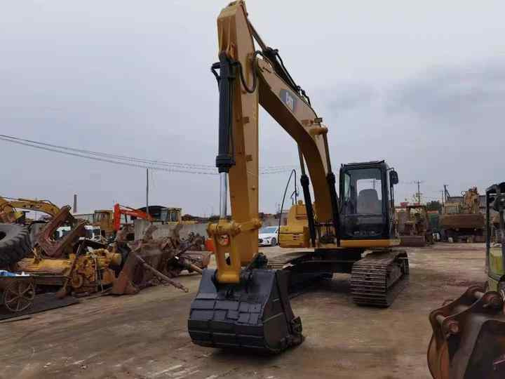 Used Excavator Caterpillar CAT315D Small and Medium-sized Original 15 Ton Excavator CAT315D for Sale - Excavadora de cadenas: foto 5 Used Excavator Caterpillar CAT315D Small and Medium-sized Original 15 Ton Excavator CAT315D for Sale - Excavadora de cadenas: foto 5