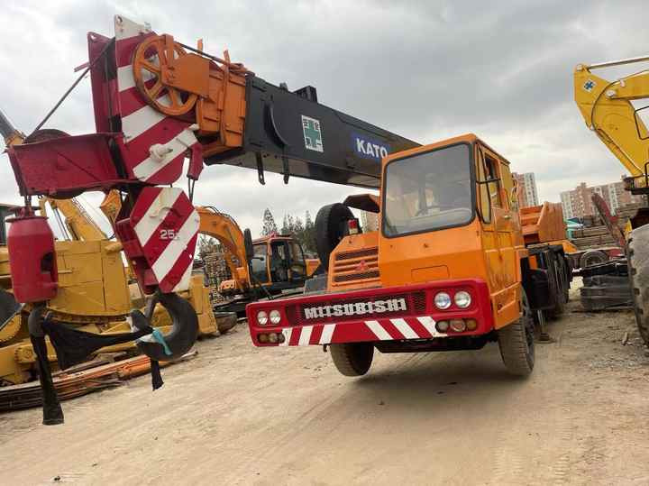 Used Heavy Construction Equipment kato 25 Tons Second Hand Mobile Crane Used Machine Hot Sale - Autogrúa: foto 5 Used Heavy Construction Equipment kato 25 Tons Second Hand Mobile Crane Used Machine Hot Sale - Autogrúa: foto 5