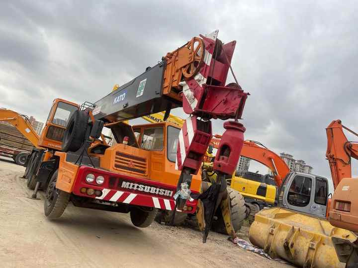 Used Heavy Construction Equipment kato 25 Tons Second Hand Mobile Crane Used Machine Hot Sale - Autogrúa: foto 4 Used Heavy Construction Equipment kato 25 Tons Second Hand Mobile Crane Used Machine Hot Sale - Autogrúa: foto 4