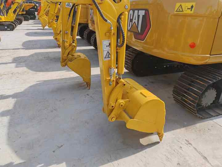 Used komatsu Mini Pc30 Mini 3tons Excavator komatsu Pc 30 35 40 55 Mini Digger in Stock for Sale - Excavadora de cadenas: foto 5 Used komatsu Mini Pc30 Mini 3tons Excavator komatsu Pc 30 35 40 55 Mini Digger in Stock for Sale - Excavadora de cadenas: foto 5