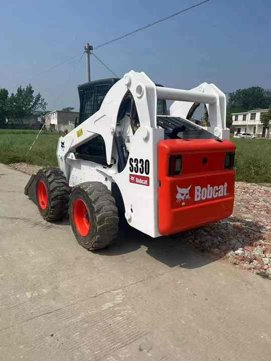 Very Low Price American Brand Used Bobcat S330 Skid Steer Loader with Superior Performance for Sale S160/S180/S300 in Stock - Minicargadora: foto 4 Very Low Price American Brand Used Bobcat S330 Skid Steer Loader with Superior Performance for Sale S160/S180/S300 in Stock - Minicargadora: foto 4