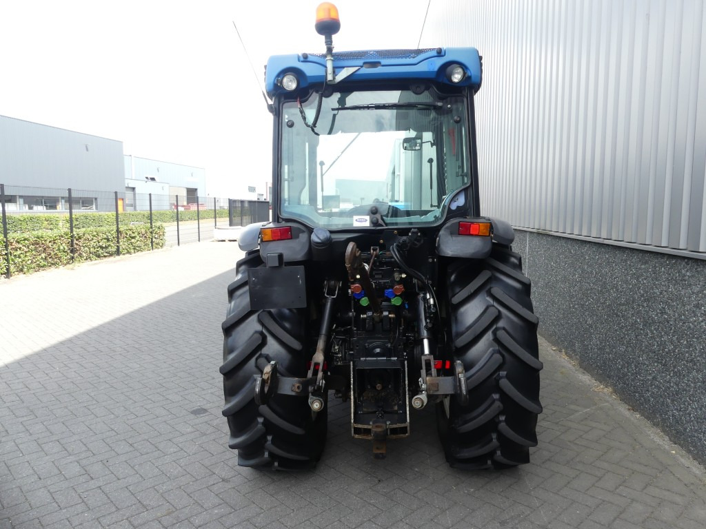 New Holland T4.100F - Mini tractor: foto 4 New Holland T4.100F - Mini tractor: foto 4
