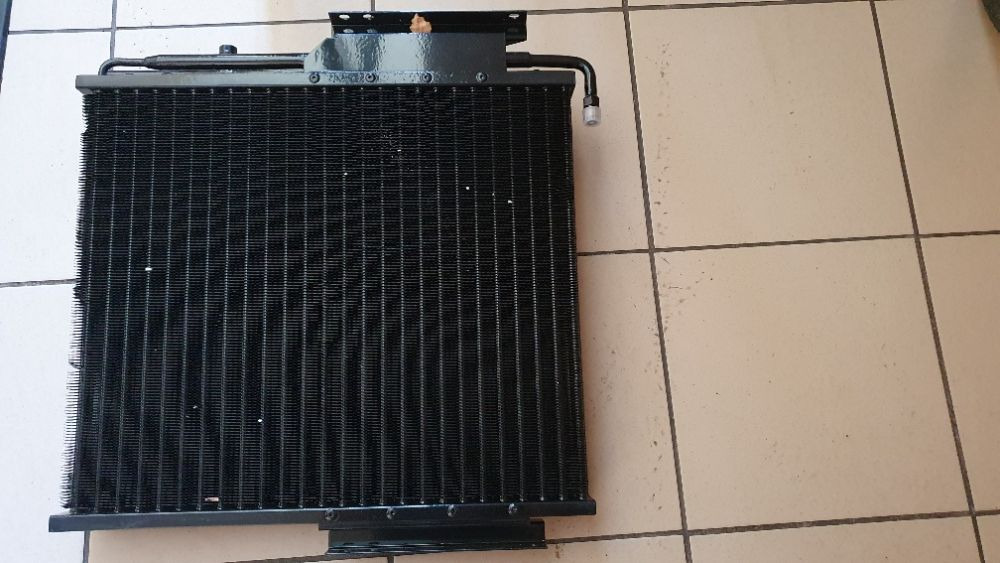 Skraplacz klimatyzacji Deutz Fahr Same Lamborghini 0.012.7328.3 - Recambio para Maquinaria agrícola: foto 1 Skraplacz klimatyzacji Deutz Fahr Same Lamborghini 0.012.7328.3 - Recambio para Maquinaria agrícola: foto 1