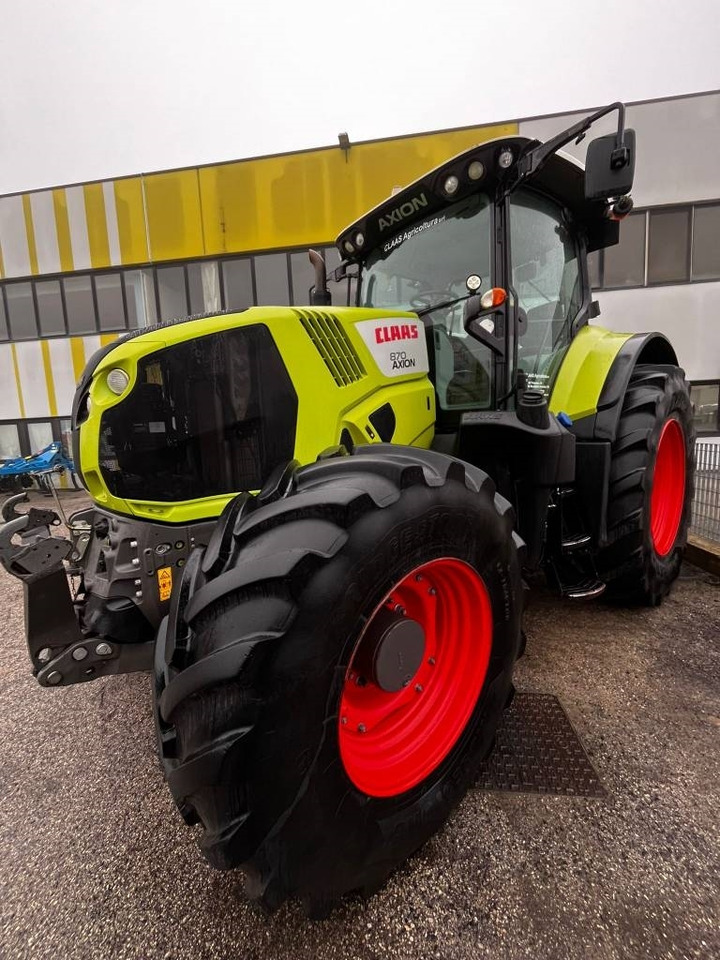 Claas Axion 870 Cmatic - Tractor: foto 2 Claas Axion 870 Cmatic - Tractor: foto 2