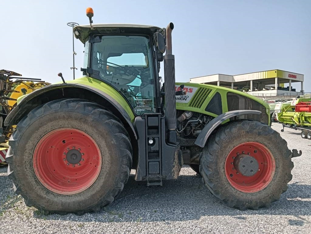 Tractor Claas Axion 930 Cmatic: foto 9