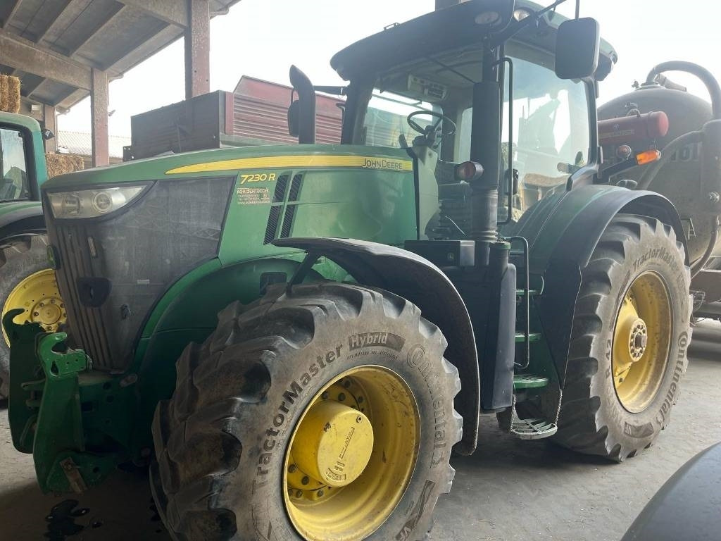 John Deere 7230 R - Tractor: foto 4 John Deere 7230 R - Tractor: foto 4
