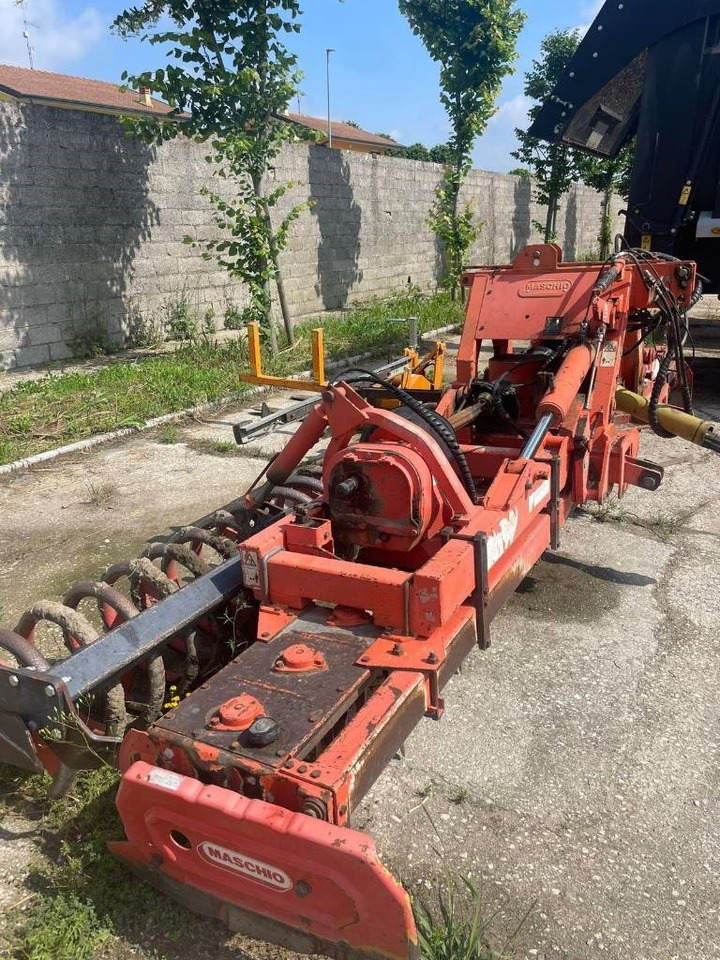 Maschio Aquila 5000 - Grada: foto 1 Maschio Aquila 5000 - Grada: foto 1