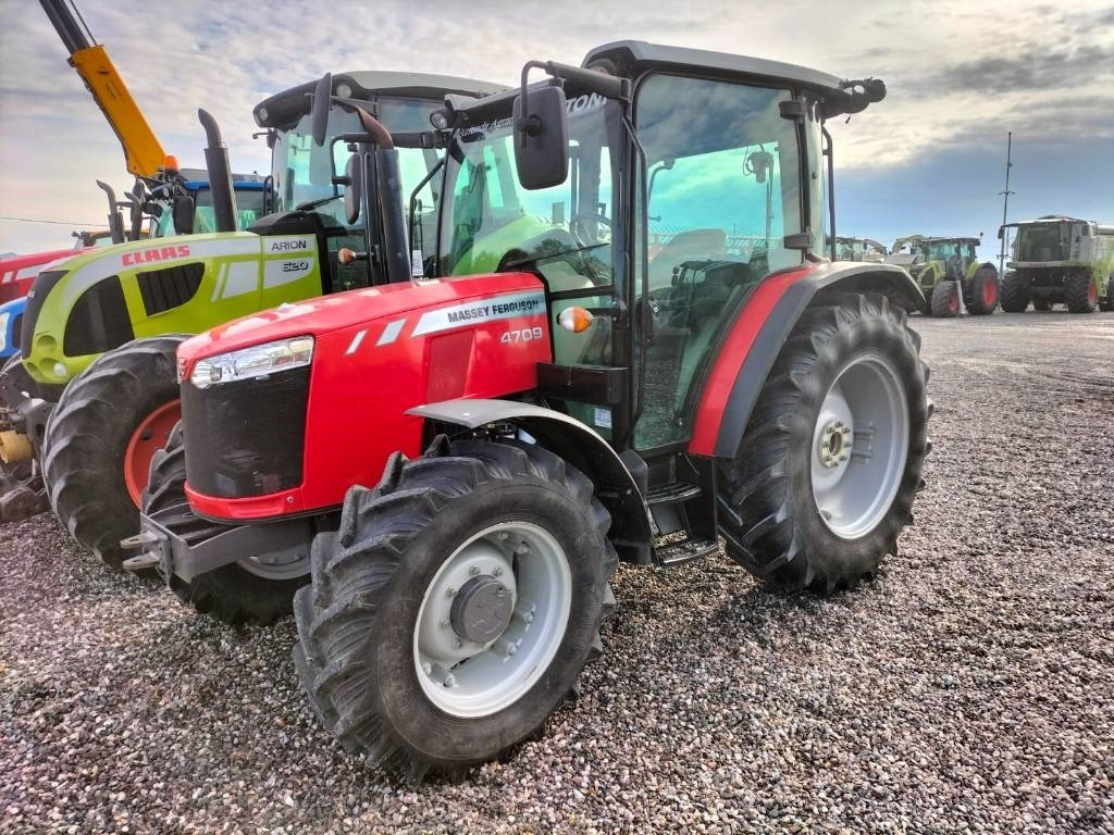 Massey Ferguson 4709 - Tractor: foto 2 Massey Ferguson 4709 - Tractor: foto 2