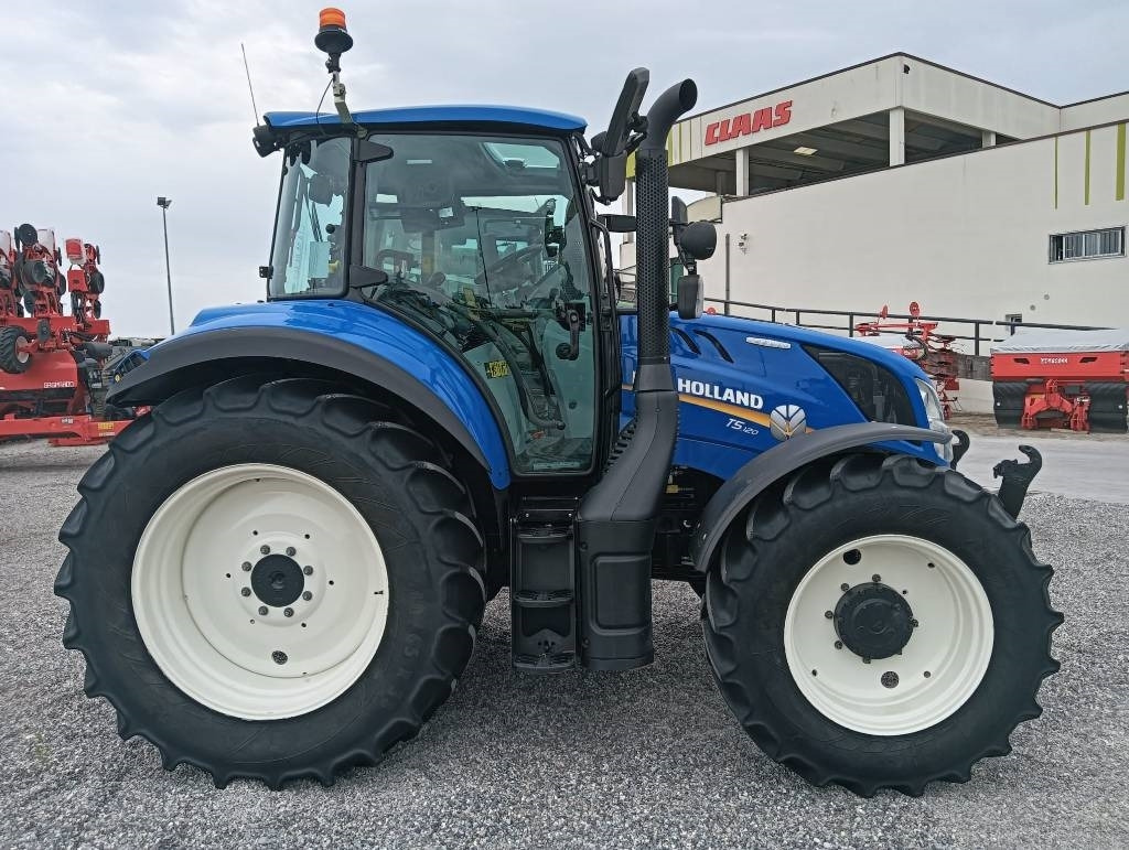 Tractor New Holland T 5.120: foto 8
