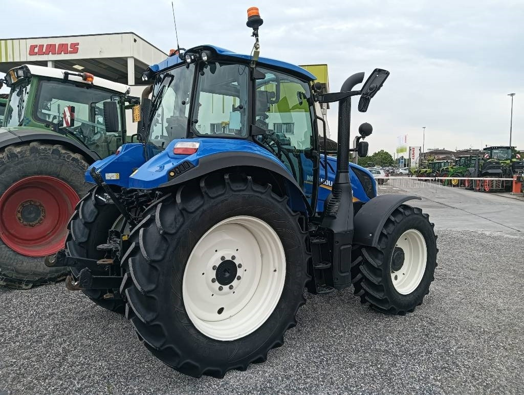 Tractor New Holland T 5.120: foto 7