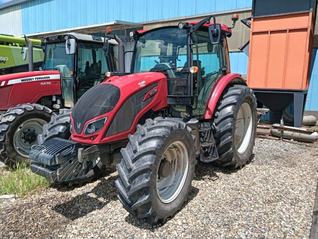 Valtra A 114 - Tractor: foto 3 Valtra A 114 - Tractor: foto 3