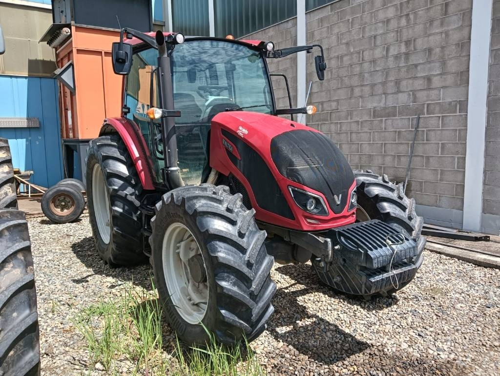 Valtra A 114 - Tractor: foto 1 Valtra A 114 - Tractor: foto 1