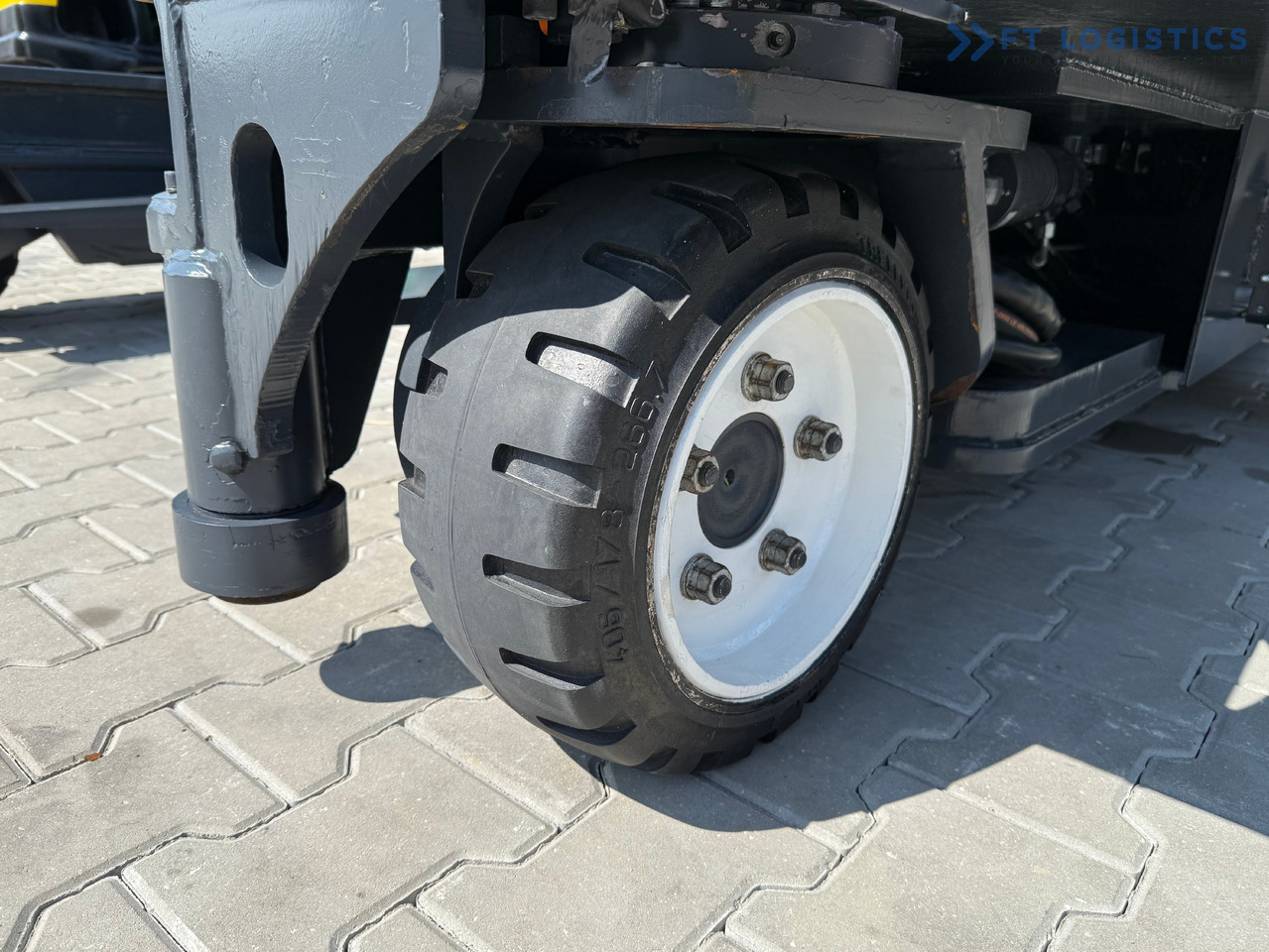 COMBILIFT C5000E / ELECTRIC / TRIPLEX 8300MM / FULL FREE LIFT / WIDE POSITIONER / FORK SIDESHIFT / BATTERY LIKE NEW - Carretilla de 4 vías: foto 3 COMBILIFT C5000E / ELECTRIC / TRIPLEX 8300MM / FULL FREE LIFT / WIDE POSITIONER / FORK SIDESHIFT / BATTERY LIKE NEW - Carretilla de 4 vías: foto 3
