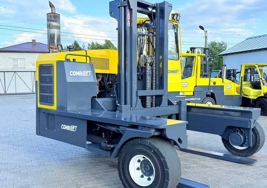 Combilift C14000 / DUPLEX - 3600 / GAS / FREE-LIFT - Carretilla de 4 vías: foto 3 Combilift C14000 / DUPLEX - 3600 / GAS / FREE-LIFT - Carretilla de 4 vías: foto 3