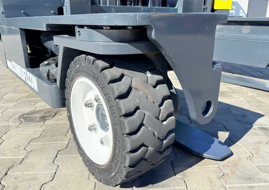 Combilift C3000 / DIESEL / DUPLEX - 4100MM / FREE-LIFT / CABIN / LIKE-NEW - Carretilla de 4 vías: foto 3 Combilift C3000 / DIESEL / DUPLEX - 4100MM / FREE-LIFT / CABIN / LIKE-NEW - Carretilla de 4 vías: foto 3