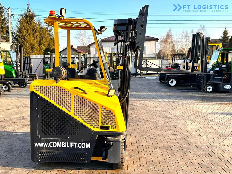 Carretilla de 4 vías Combilift C3000CB / LPG / TRIPLEX - 4900MM / LPG / FREE LIFT / FORK POSITIONER C3000CB / LPG / TRIPLEX - 4900MM / LPG / FREE LIFT / FORK P: foto 19 Carretilla de 4 vías Combilift C3000CB / LPG / TRIPLEX - 4900MM / LPG / FREE LIFT / FORK POSITIONER C3000CB / LPG / TRIPLEX - 4900MM / LPG / FREE LIFT / FORK P: foto 19