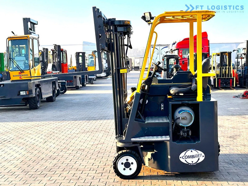 Carretilla de 4 vías Combilift C3000CB / LPG / TRIPLEX - 4900MM / LPG / FREE LIFT / FORK POSITIONER C3000CB / LPG / TRIPLEX - 4900MM / LPG / FREE LIFT / FORK P: foto 11 Carretilla de 4 vías Combilift C3000CB / LPG / TRIPLEX - 4900MM / LPG / FREE LIFT / FORK POSITIONER C3000CB / LPG / TRIPLEX - 4900MM / LPG / FREE LIFT / FORK P: foto 11