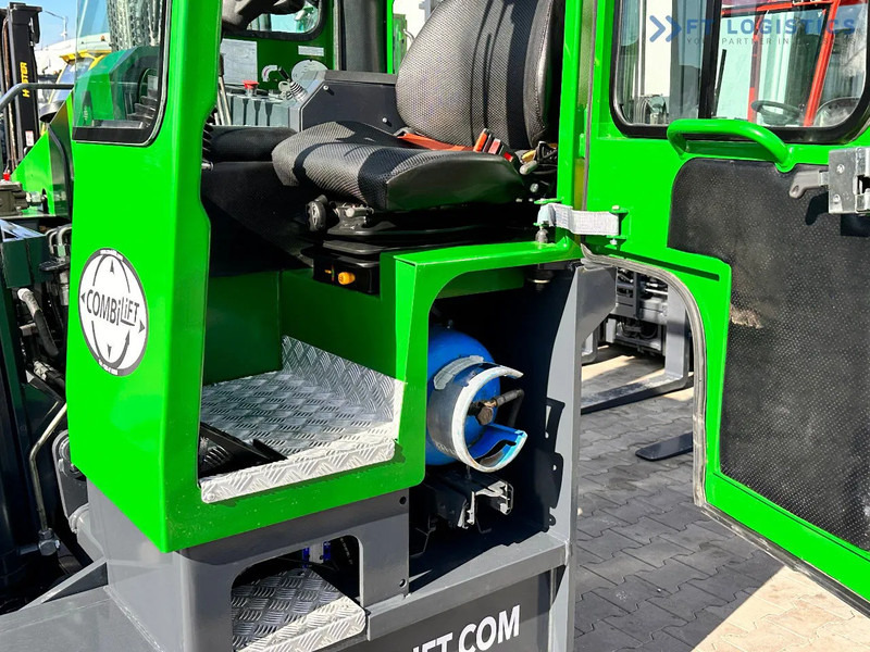 Combilift C4000 / LPG / DUPLEX / 4500MM / FREE LIFT / LIKE NEW C4000 / LPG / DUPLEX / 4500MM / FREE LIFT / LIKE NEW - Carretilla de 4 vías: foto 5 Combilift C4000 / LPG / DUPLEX / 4500MM / FREE LIFT / LIKE NEW C4000 / LPG / DUPLEX / 4500MM / FREE LIFT / LIKE NEW - Carretilla de 4 vías: foto 5