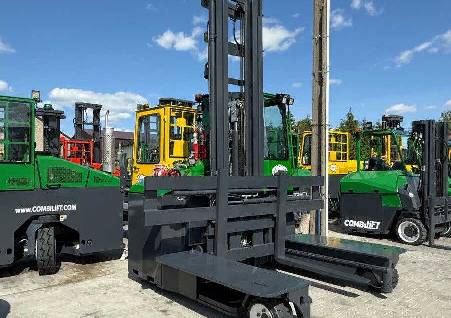 Combilift C5000E / ELECTRIC / TRIPLEX 8300MM / FULL FREE LIFT / WIDE POSITIONER / FORK SIDESHIFT / BATTERY LIKE NEW - Carretilla de 4 vías: foto 4 Combilift C5000E / ELECTRIC / TRIPLEX 8300MM / FULL FREE LIFT / WIDE POSITIONER / FORK SIDESHIFT / BATTERY LIKE NEW - Carretilla de 4 vías: foto 4