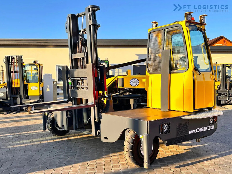 Combilift C5000SL / 5T / DUPLEX – 4000 MM / FREE LIFT / LPG / LIKE NEW!!! C5000SL / 5T / DUPLEX – 4000 MM / FREE LIFT / LPG / LIKE NEW!!! - Carretilla de 4 vías: foto 1 Combilift C5000SL / 5T / DUPLEX – 4000 MM / FREE LIFT / LPG / LIKE NEW!!! C5000SL / 5T / DUPLEX – 4000 MM / FREE LIFT / LPG / LIKE NEW!!! - Carretilla de 4 vías: foto 1
