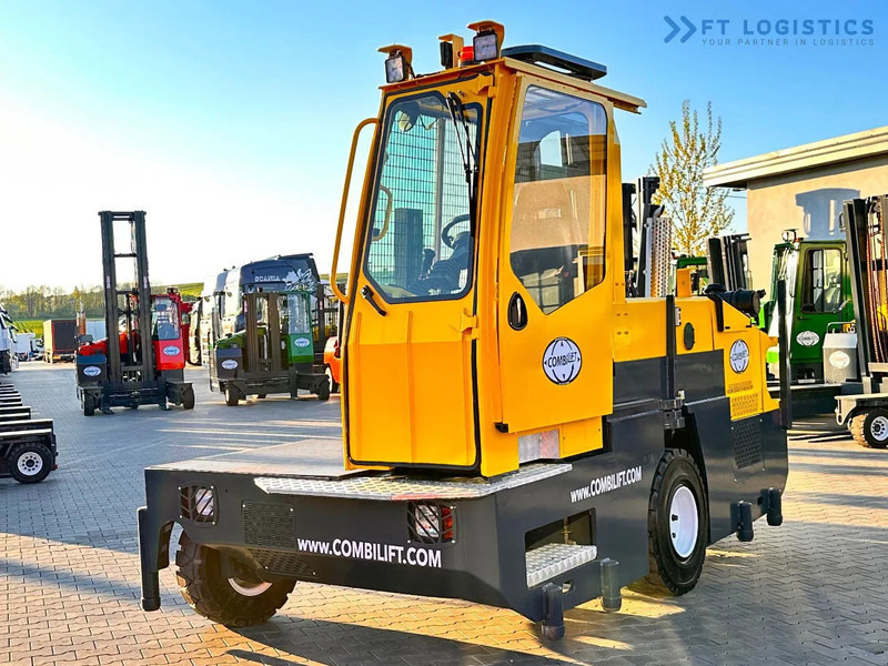 Combilift C5000SL / 5T / DUPLEX – 4000 MM / FREE LIFT / LPG / LIKE NEW!!! C5000SL / 5T / DUPLEX – 4000 MM / FREE LIFT / LPG / LIKE NEW!!! - Carretilla de 4 vías: foto 3 Combilift C5000SL / 5T / DUPLEX – 4000 MM / FREE LIFT / LPG / LIKE NEW!!! C5000SL / 5T / DUPLEX – 4000 MM / FREE LIFT / LPG / LIKE NEW!!! - Carretilla de 4 vías: foto 3