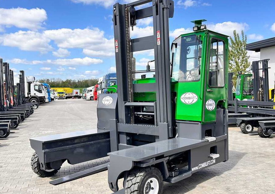 Combilift C8000 / DIESEL / 4600MM / DUPLEX / KUBOTA / EXCELLENT CONDITION - Carretilla de 4 vías: foto 2 Combilift C8000 / DIESEL / 4600MM / DUPLEX / KUBOTA / EXCELLENT CONDITION - Carretilla de 4 vías: foto 2