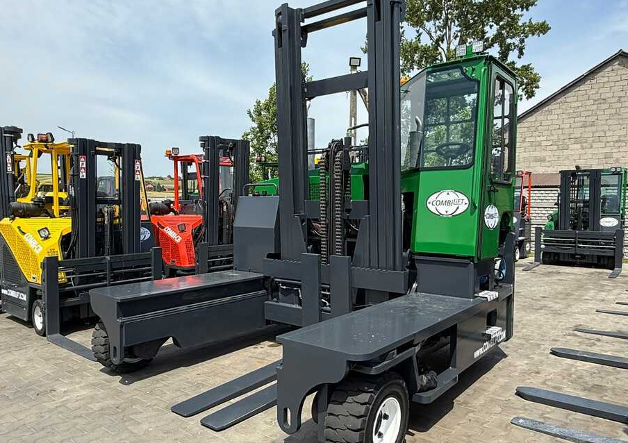 Combilift C8000 / GAS / DUPLEX / 2019 / FORK POSITIONER / NEW TIRES / LIKE-NEW - Carretilla de 4 vías: foto 1 Combilift C8000 / GAS / DUPLEX / 2019 / FORK POSITIONER / NEW TIRES / LIKE-NEW - Carretilla de 4 vías: foto 1