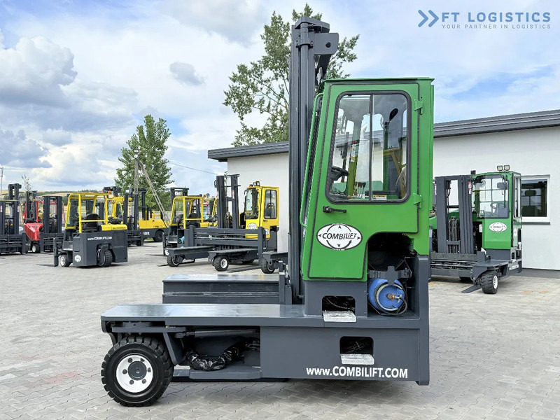 Combilift C8000 / GAS / DUPLEX – 4700MM / FORK POSITIONER / FREE LIFT / FULL HEATED CABIN / ONLY 5141 HOURS / CONDITION – LIKE NEW! C8000 - Carretilla de 4 vías: foto 2 Combilift C8000 / GAS / DUPLEX – 4700MM / FORK POSITIONER / FREE LIFT / FULL HEATED CABIN / ONLY 5141 HOURS / CONDITION – LIKE NEW! C8000 - Carretilla de 4 vías: foto 2