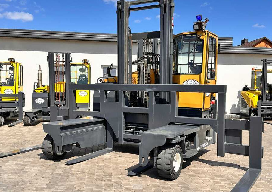 Combilift C9000 / GAS / DUPLEX / 4700MM / FREE LIFT / POSITIONER / FORK SIDE SHIFT / EXCELLENT CONDITION - Carretilla de 4 vías: foto 2 Combilift C9000 / GAS / DUPLEX / 4700MM / FREE LIFT / POSITIONER / FORK SIDE SHIFT / EXCELLENT CONDITION - Carretilla de 4 vías: foto 2