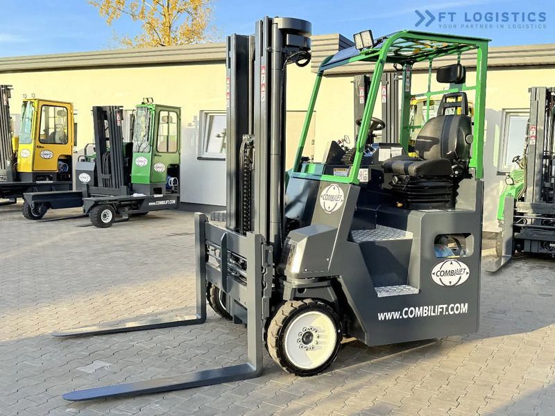 Combilift CB4000 / GAS / TRIPLEX 5200MM / FREE LIFT / FORK POSITIONER / SIDE SHIFT / EXCELLENT CONDITION / Wide range of four-way and side - Carretilla de 4 vías: foto 2 Combilift CB4000 / GAS / TRIPLEX 5200MM / FREE LIFT / FORK POSITIONER / SIDE SHIFT / EXCELLENT CONDITION / Wide range of four-way and side - Carretilla de 4 vías: foto 2