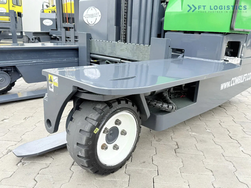 Combilift Combilift C3000 / DIESEL / TRIPLEX 4900MM / FREE LIFT / FORK POSITIONER / HEATING / FULL CABIN / PERFECT CONDITION / Wide range - Carretilla de 4 vías: foto 5 Combilift Combilift C3000 / DIESEL / TRIPLEX 4900MM / FREE LIFT / FORK POSITIONER / HEATING / FULL CABIN / PERFECT CONDITION / Wide range - Carretilla de 4 vías: foto 5