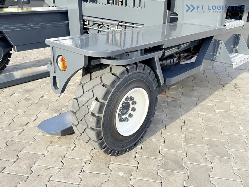 Combilift FOUR-WAY / MULTI-DIRECTIONAL FORKLIFT C5000XL / GAS / TRIPLEX 6000MM / FREE LIFT / FORK POSITIONER / HEATING / EXTENDABLE FORKS - Carretilla de 4 vías: foto 4 Combilift FOUR-WAY / MULTI-DIRECTIONAL FORKLIFT C5000XL / GAS / TRIPLEX 6000MM / FREE LIFT / FORK POSITIONER / HEATING / EXTENDABLE FORKS - Carretilla de 4 vías: foto 4