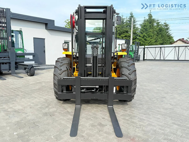 JCB 940 / DIESEL / TRIPLEX 4500MM / FORK POSITIONER / SIDE SHIFT / 4T / NEW TYRES / LIKE NEW 940 / DIESEL / TRIPLEX 4500MM / FORK PO - Carretilla todo terreno: foto 4 JCB 940 / DIESEL / TRIPLEX 4500MM / FORK POSITIONER / SIDE SHIFT / 4T / NEW TYRES / LIKE NEW 940 / DIESEL / TRIPLEX 4500MM / FORK PO - Carretilla todo terreno: foto 4