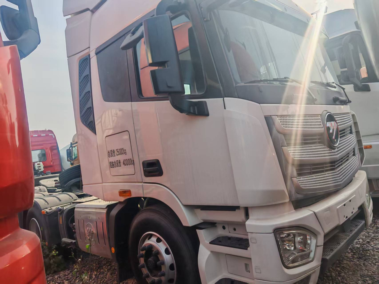 Auman 6×4 - Semirremolque volquete: foto 5 Auman 6×4 - Semirremolque volquete: foto 5