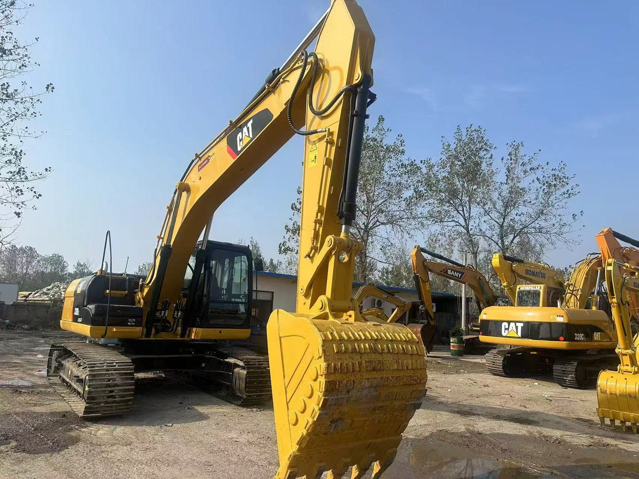 CATERPILLAR - Excavadora de cadenas: foto 3 CATERPILLAR - Excavadora de cadenas: foto 3