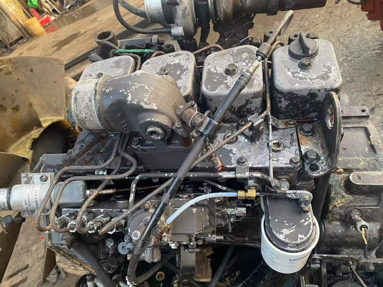 CUMMINS 4BT3.9 - Motor para Excavadora: foto 1 CUMMINS 4BT3.9 - Motor para Excavadora: foto 1