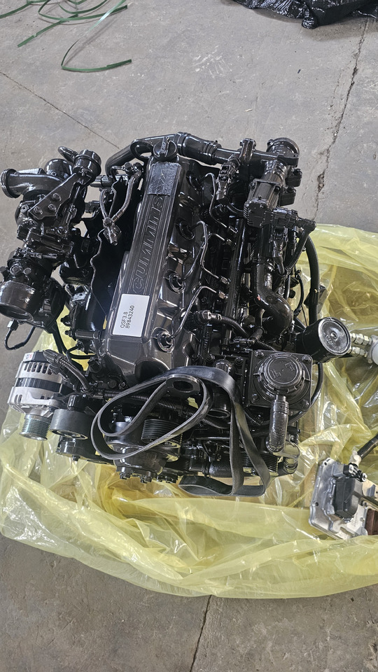 CUMMINS QSF3.8 - Motor para Excavadora: foto 1 CUMMINS QSF3.8 - Motor para Excavadora: foto 1
