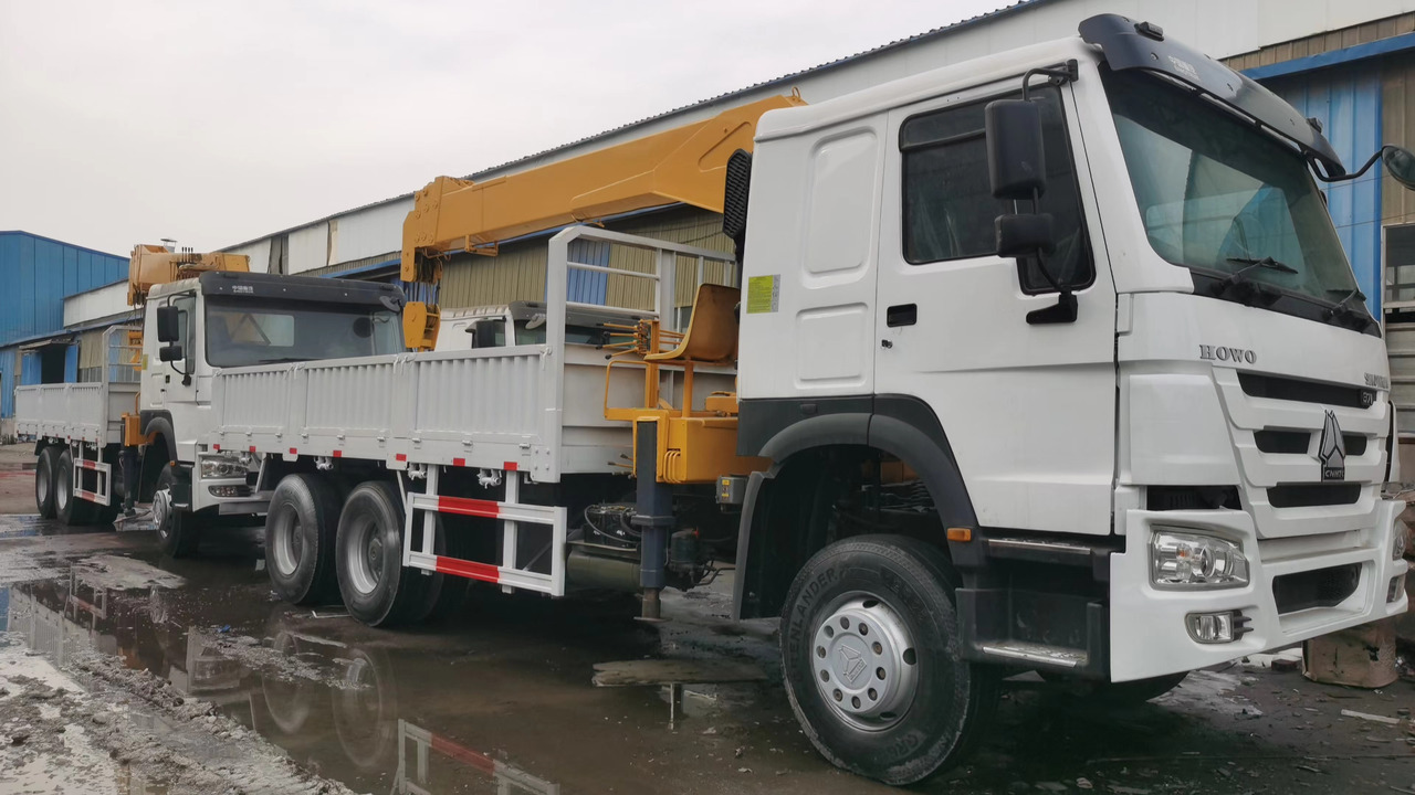 HOWO 371 - Camión grúa: foto 4 HOWO 371 - Camión grúa: foto 4
