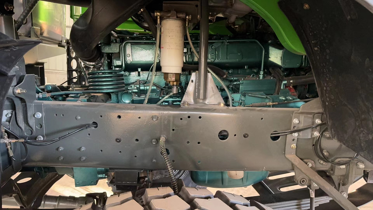 HOWO 6*6 dump truck - Camión volquete: foto 3 HOWO 6*6 dump truck - Camión volquete: foto 3