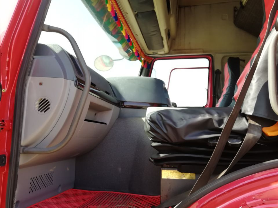 HOWO HOWO 6*4 371 dump truck - Camión volquete: foto 5 HOWO HOWO 6*4 371 dump truck - Camión volquete: foto 5